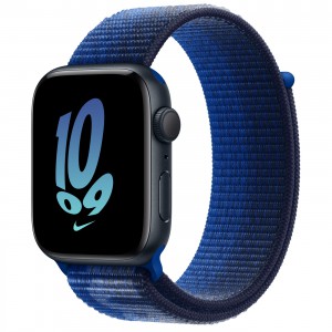 MPJ33_VW_34FR+watch-44-alum-midnight-nc-se_VW_34FR_WF_CO+watch-face-44-nike-se-gameroyal_VW_34FR_WF_CO
