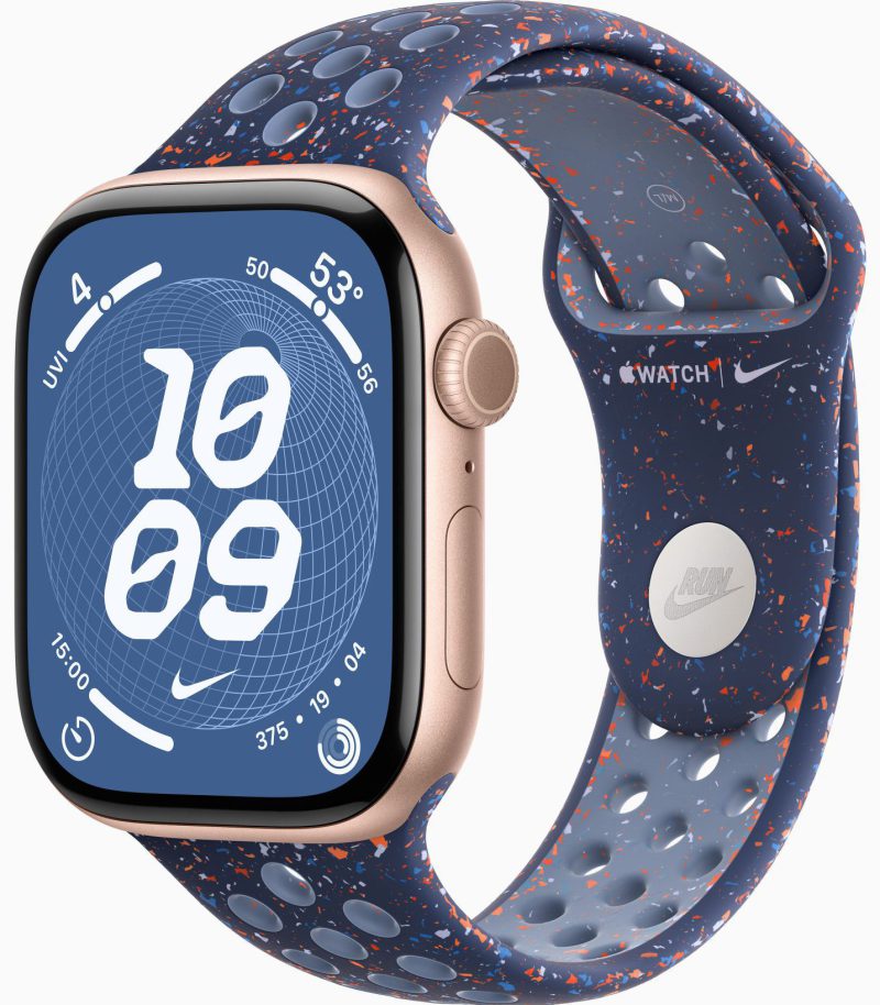 MGC94ref_VW_34FR+watch-case-46-aluminum-rosegold-nc-s11_VW_34FR+watch-face-46-nike-sport-blueribbon-s11_VW_34FR_GEO_US